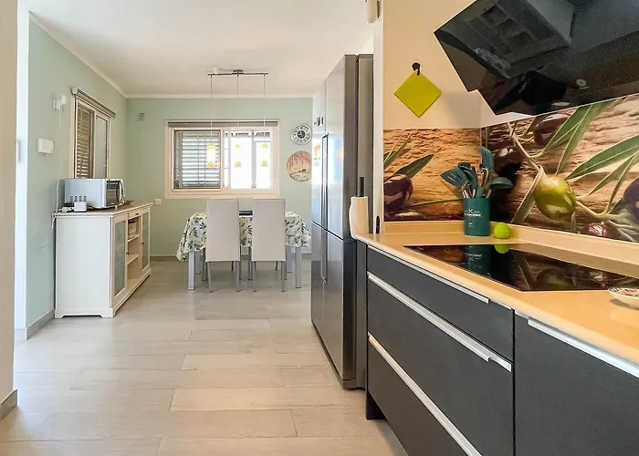 Caideros Sunset Апартаменты